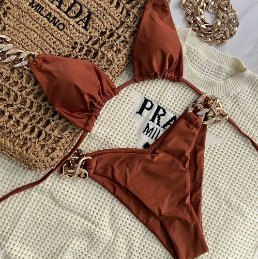 Zincir Detaylı Üçgen Kesim Bikini Takımı