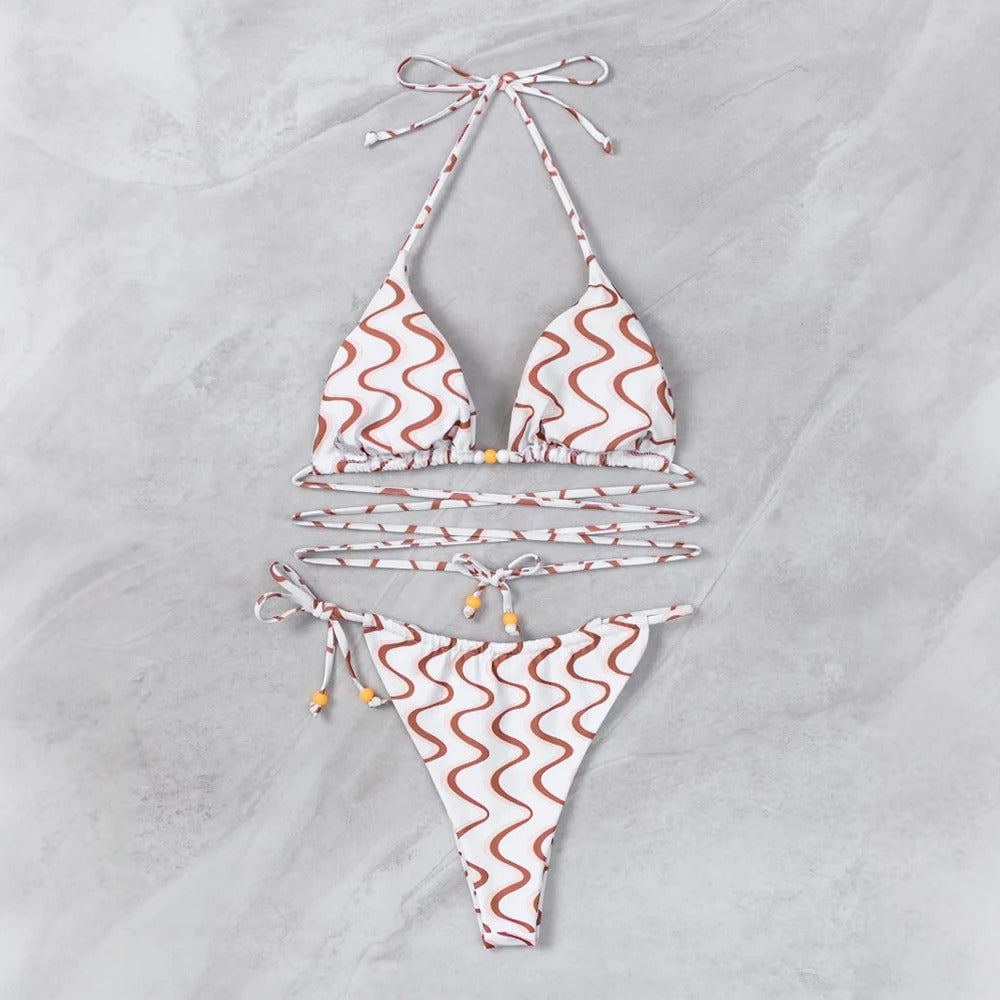 Yaz Esintisi Fırfırlı Modern Bağcıklı Bikini Takımı