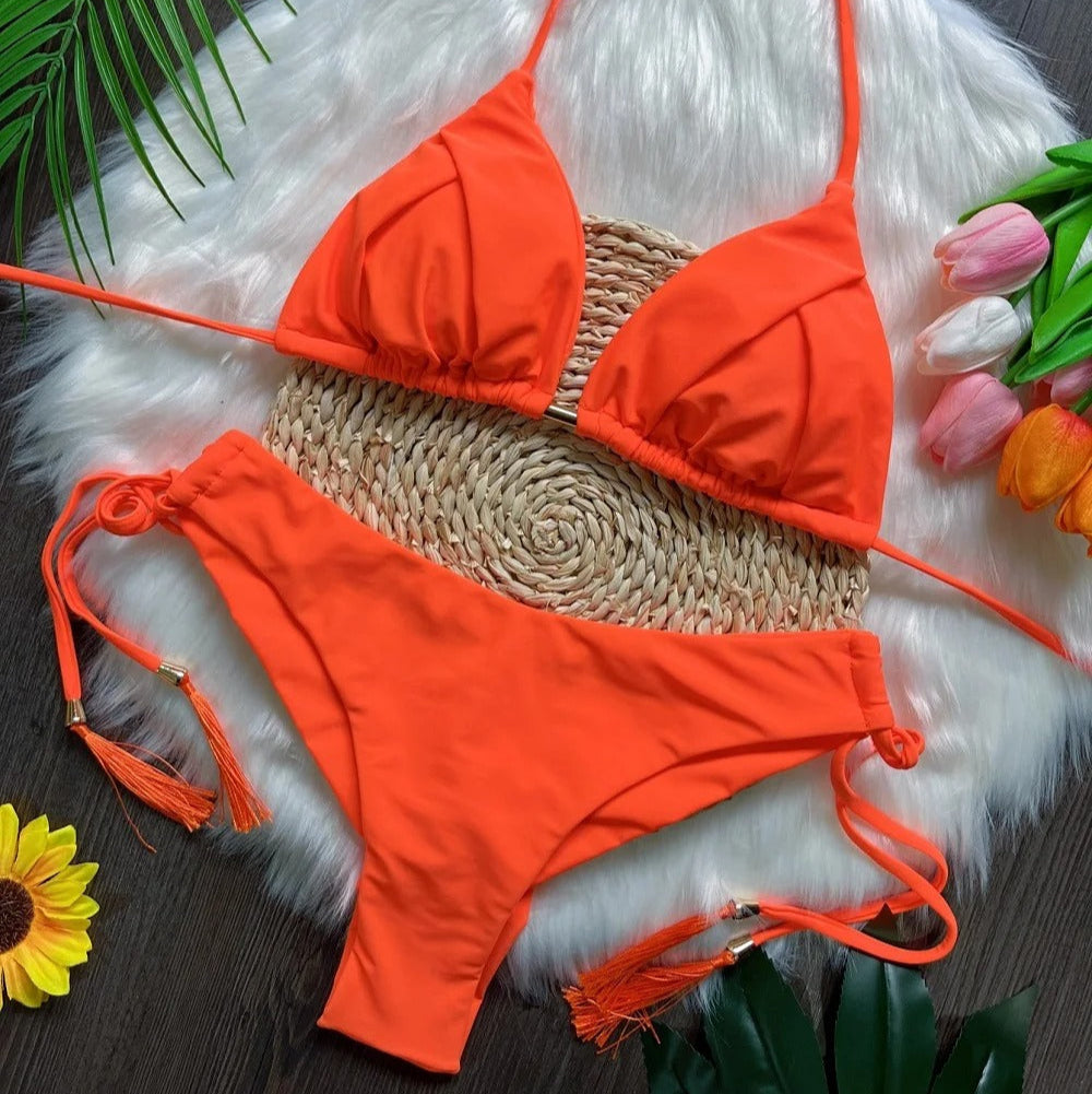 Püskül Detaylı Turuncu Bağcıklı Üçgen Bikini Takımı