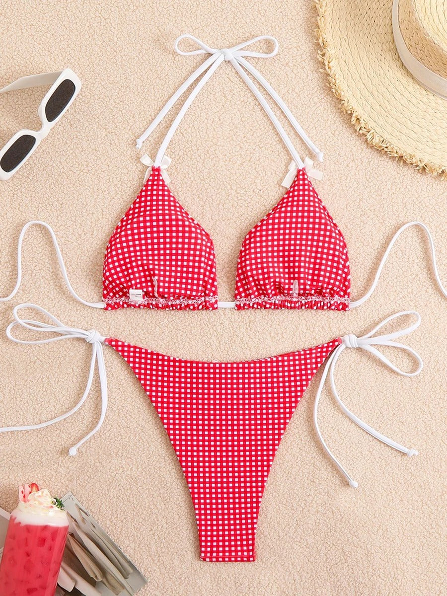 Kırmızı Puantiyeli Fiyonk Detaylı Üçgen Bikini Takımı