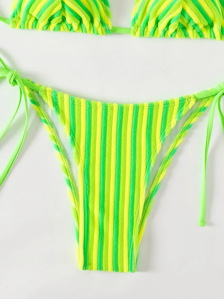 Yeşil Şeritli Bağcıklı Üçgen Bikini Takımı