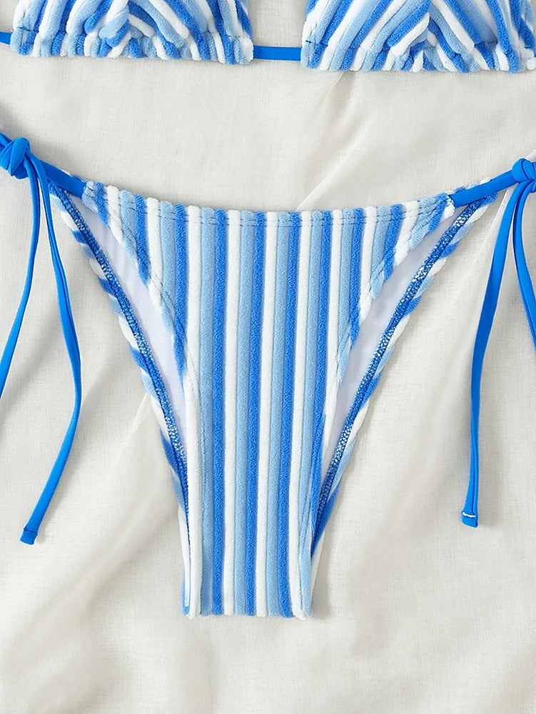 Mavi Şeritli Bağcıklı Üçgen Bikini Takımı