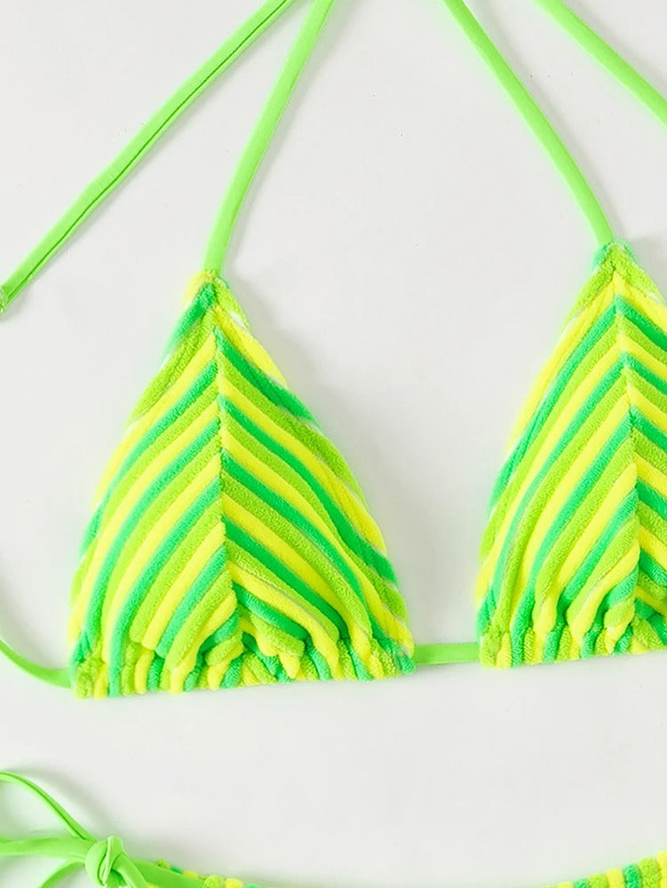 Yeşil Şeritli Bağcıklı Üçgen Bikini Takımı