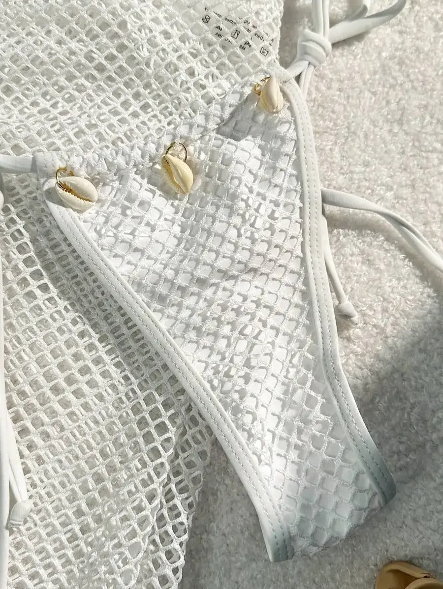 Kabuk Detaylı Beyaz File Bikini ve Pareo Seti