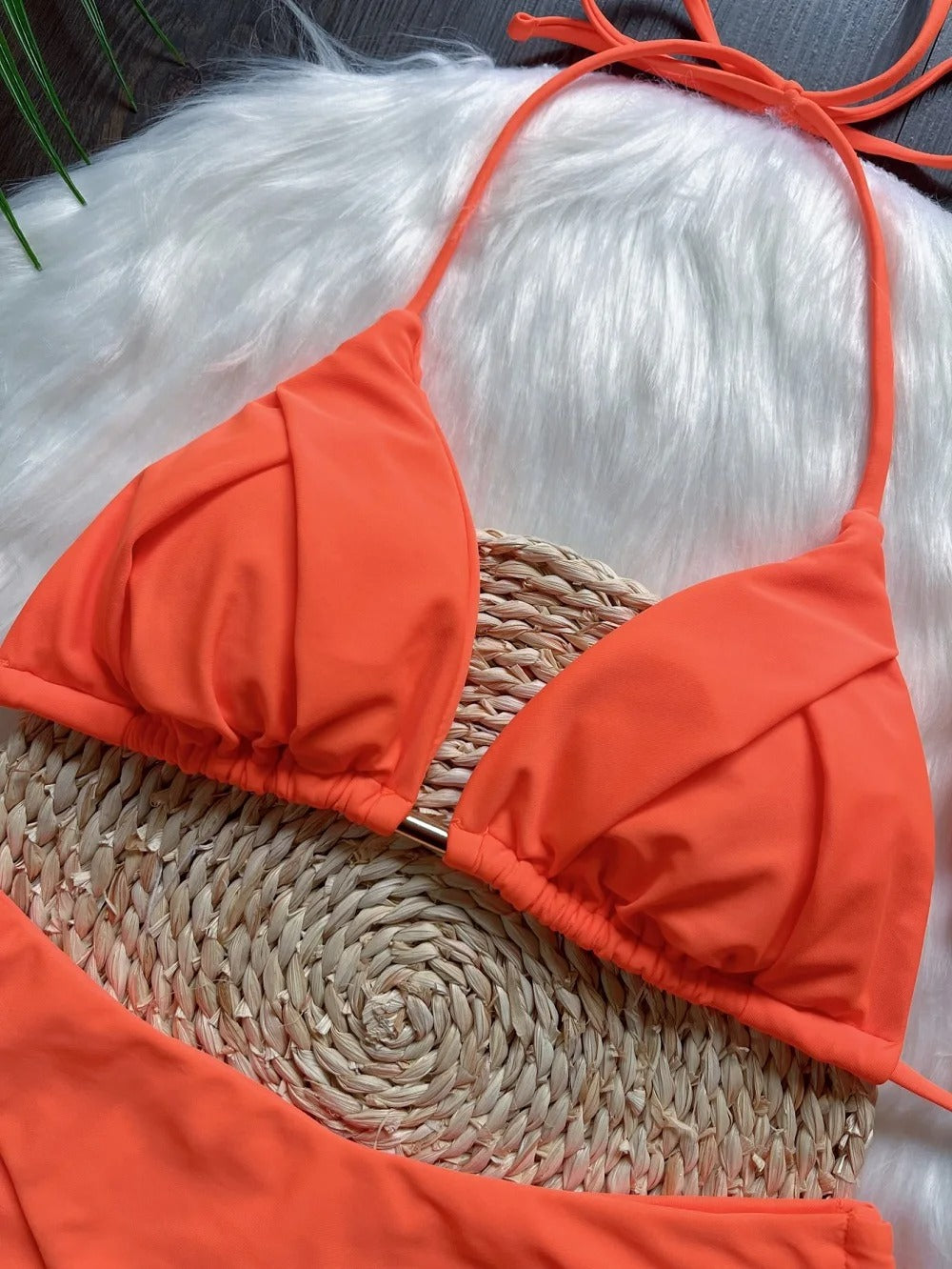 Püskül Detaylı Turuncu Bağcıklı Üçgen Bikini Takımı
